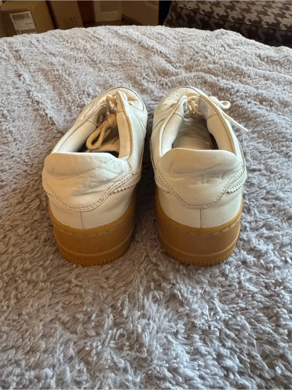 NIKE Women’s Air Force 1 Sage Low LX Platform Sneakers Size 9